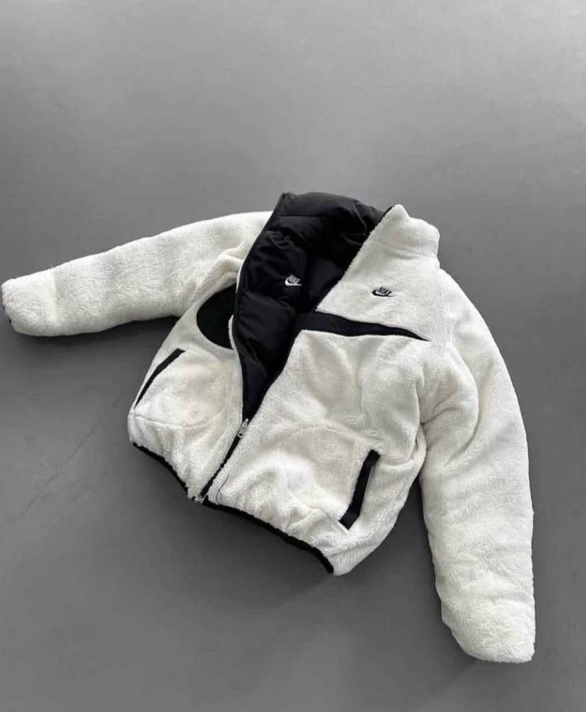 CHAQUETA NIKE DOBLE FACE