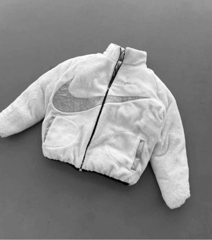 CHAQUETA NIKE DOBLE FACE
